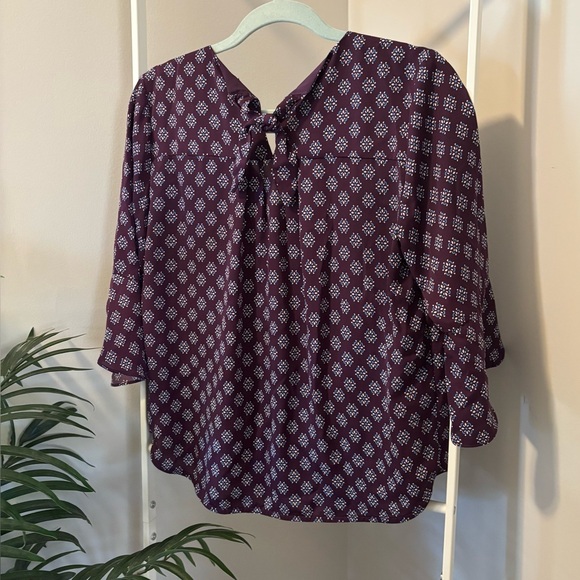 41 Hawthorn Geometric Plum Blouse - Picture 5 of 9